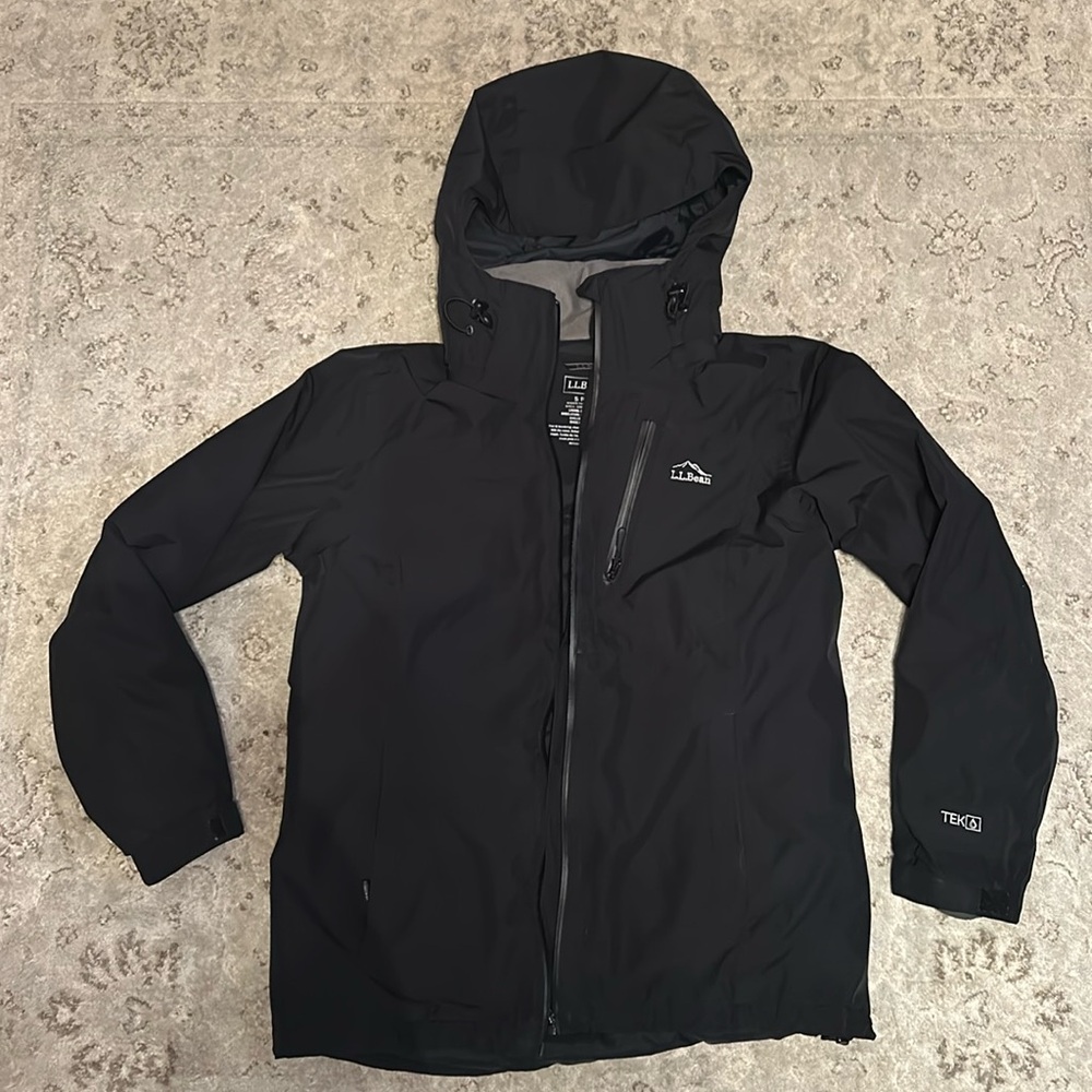 L.L. Bean Black Ski Jacket with Hood and Weather-Resistant Finish